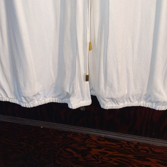 Top - Picture 3 of 3